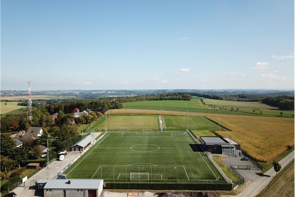 Aménagement terrain de football synthétique - Sportinfrabouw NV